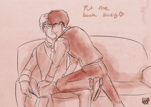 elizakaze:Late-night doodles with Crowley being bookzoned. And then being a sneaky basterd.