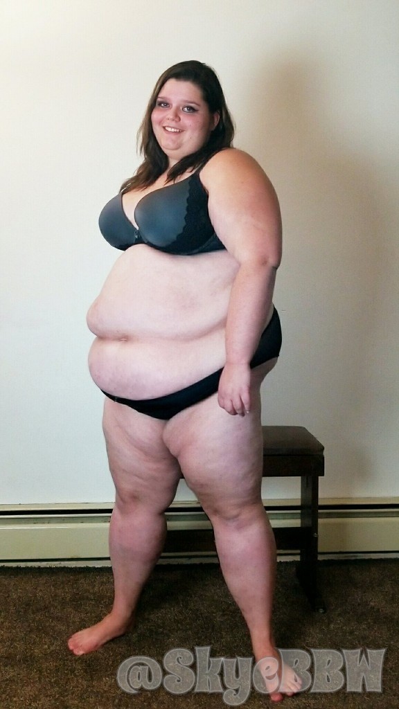 skyebbw:#BBW #porn #fat #proud #chubby #naughty #cute #Midwest #shareit #biglove
