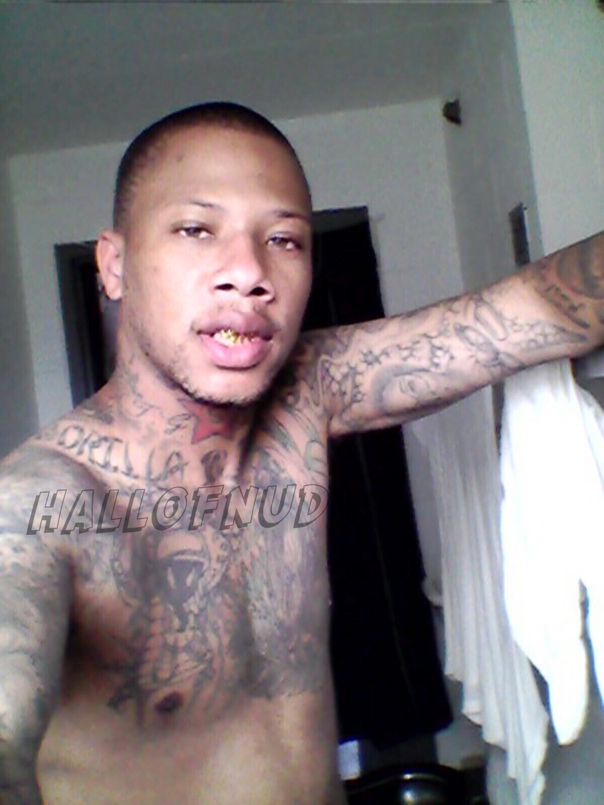 hall-of-nudes:  Prison dick