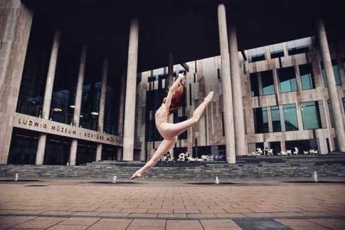 Into The Fray . . . . #budapest #hungary #dancer #contemporary #contemporarydance #kortarstanc #jump