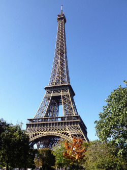 breathtakingdestinations:  Eiffel Tower -
