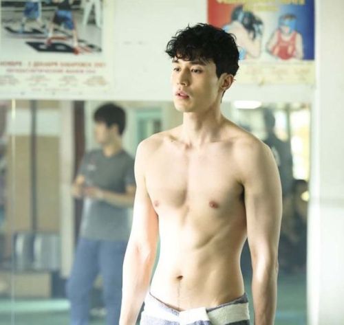 XXX Lee Dong Wook in “Blade Man” photo