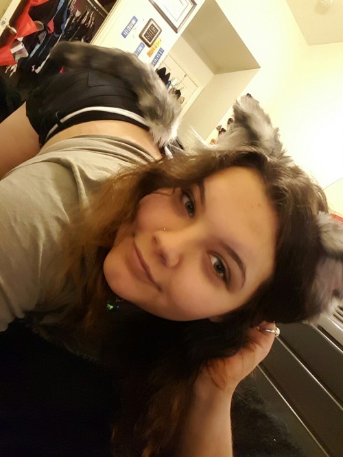 unesavvycat:  Ive been feeling very playful 