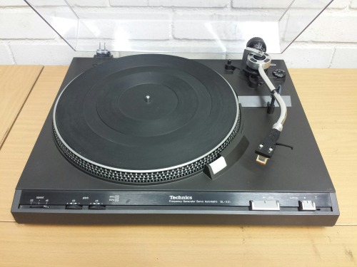 Technics SL-221 Frequency Generator Servo Automatic Stereo Turntable, 1970s(?). Surprisingly little 