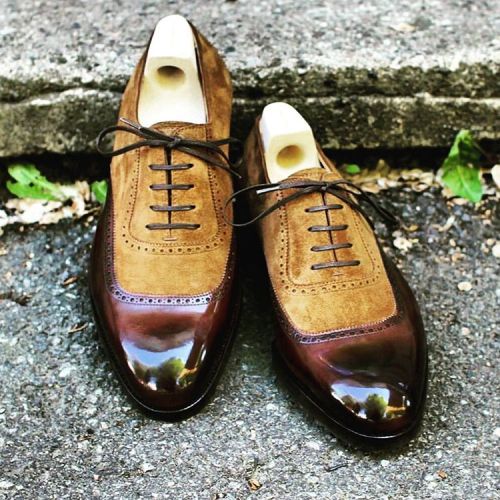 saintcrispins:
“Mod. 700 - Special two tone dress Oxford, Made to Order for Oslo, shot by @stefanravnanger of @skomakerdagestad. #saintcrispins #handmadeshoes #skomakerdagestad (hier: Skomaker Dagestad)
”