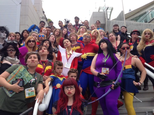 kellysue signing my daughters #1’s and all the amazing folks at the carolcorps meet up doing t