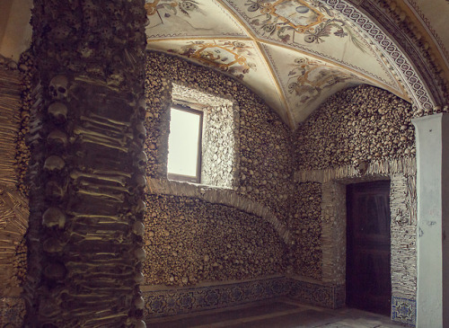 hislittleflower-throughconcrete: intheblueside:Capela dos Ossos by Javier Cortina Always reblog the 