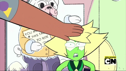 birbert:best thing about the new episode: that terrifying peridot has a triangle shaped head under h