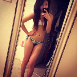 asianhumps:  kaix33:  Gonna be Another chill day by the poolside!  changing my underpants now. damn she’s beautiful!!! 