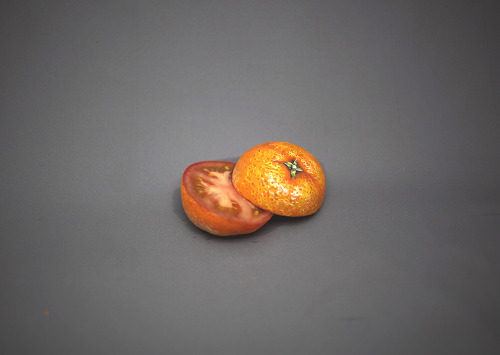 nathanael-platier: istenallatkertje: itscolossal: Artist Paints Common Foods to Disguise them as Oth