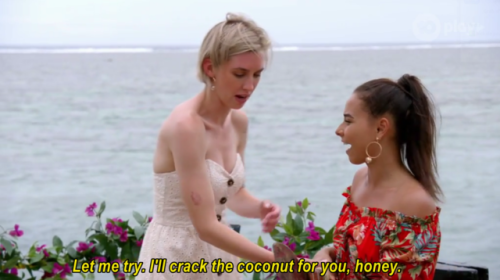 theshapeofagua:These two girls on bachelor in paradise australia really exuding dumbass bisexual ene