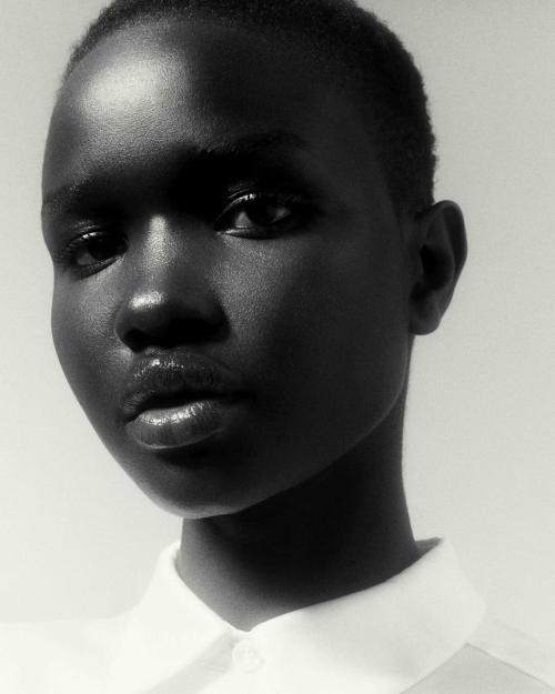 fashionfavdotcom:    Akon Changkou by Robin Galiegue for Exhibition Magazine Spring-Summer 2021 - Fashion Editorials - Minimal. / Visual.  