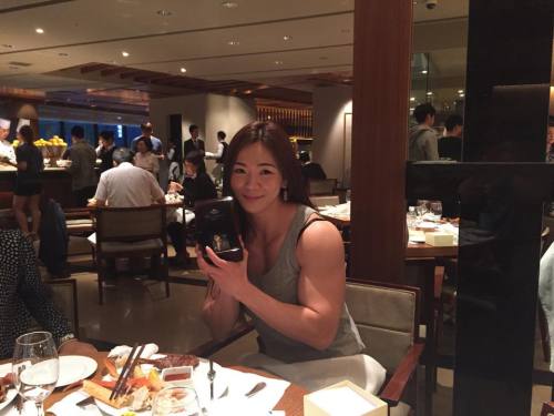 asianmusclegirls:  Because no one asked for it, here’s a compilation candid of Yeon Woo Jin photos while eating out