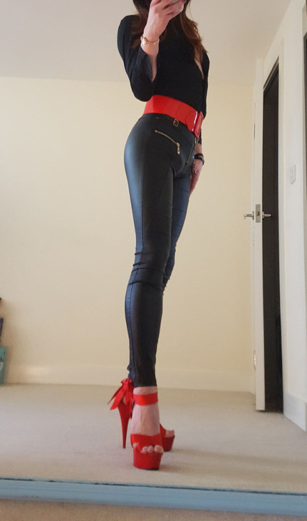 No, YOU’RE stalking around your flat in 6 inch heels =3