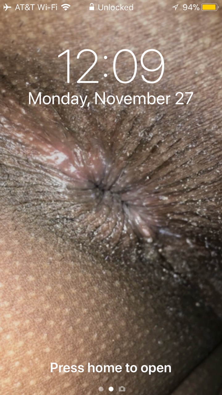 dirtyfantasy69:  I love seeing my asshole and face as y'all wall paper keep sending