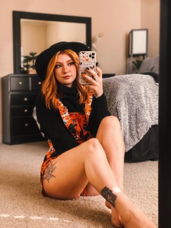 spookyy-foxx:My spooky fit yesterday 👻🖤🎃