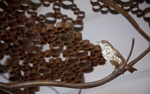 bluerhinostudio: Check out these beautiful mechanical clockwork birds and bent-metal stylized tree w