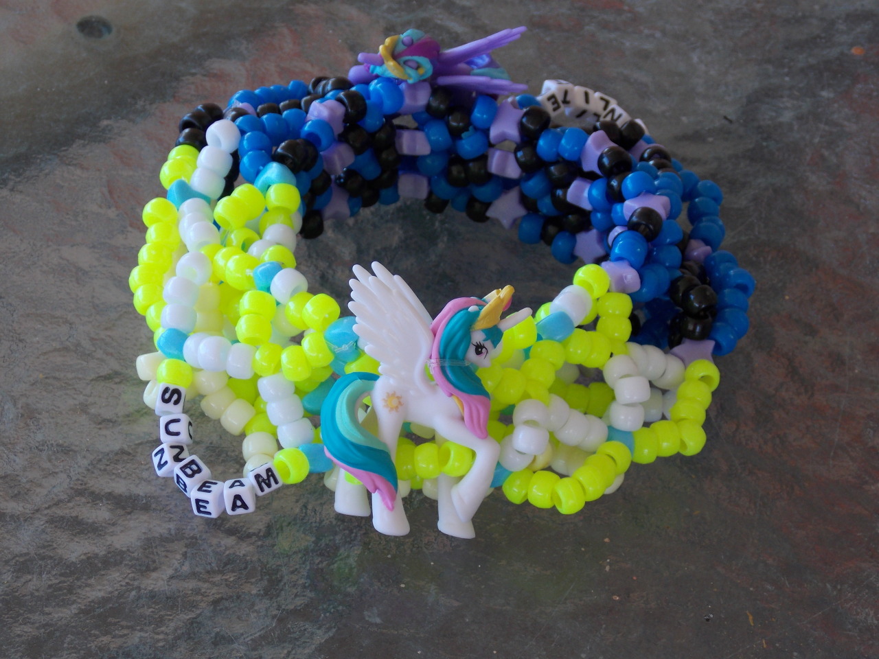 chibihalo:  Oh my gosh I love this cuff~! It came out just how I wanted it. Up for