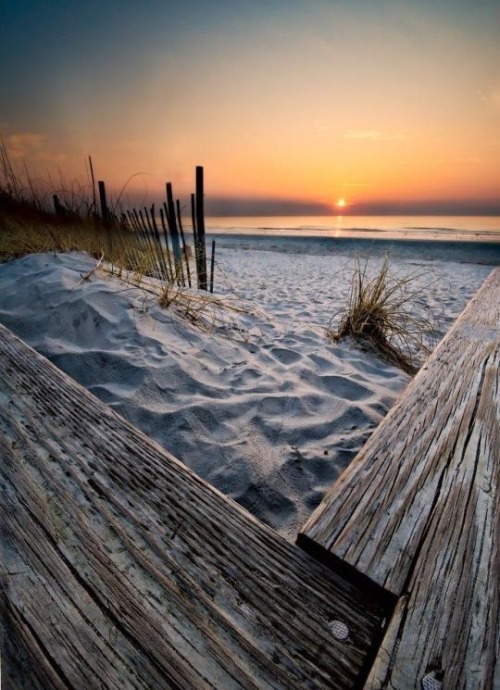 landscape-pics:  Beach - zespół na wesele gołańcz.