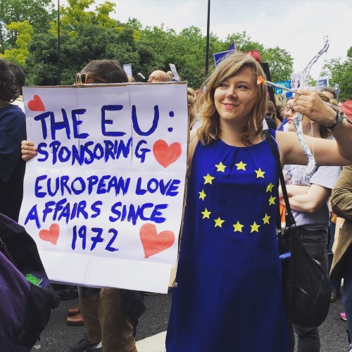carrionlaughing:Some of my favourite signs from the ‘March For Europe’ Brexit protest in