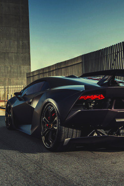  Lamborghini Sesto Elemento 