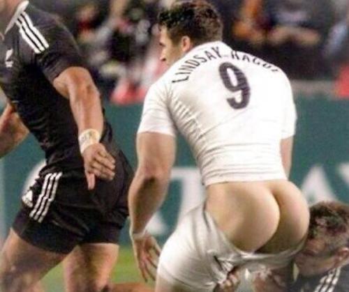 As If The Face Weren’t Enough…!
