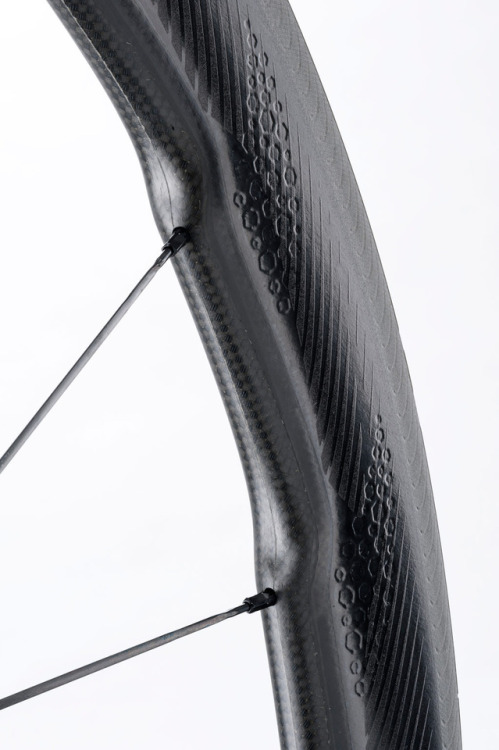 pcwt:  Zipp 454 NSW: re-inventing the wheel   Four years, half a dozen trademarks and some humpback 