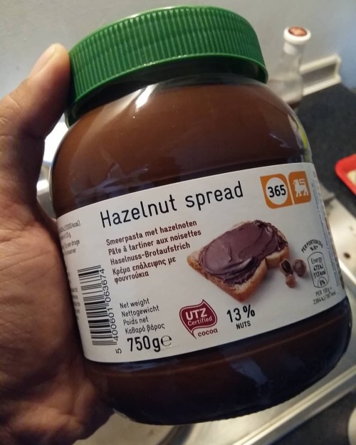 One Reason To Wake Up Early In The Morning... #hazelnutspread #chocolate #breakfast #morning #foodie