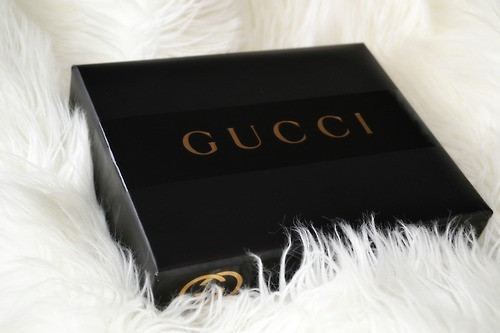 chanel-and-vogue:  more fashion here. i follow back similar blogs ♥ 