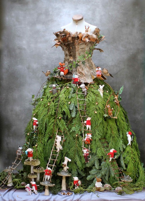 DIY Christmas Tree Mannequin: Lady of the FirThe base of this creation is a mannequin torso. You can