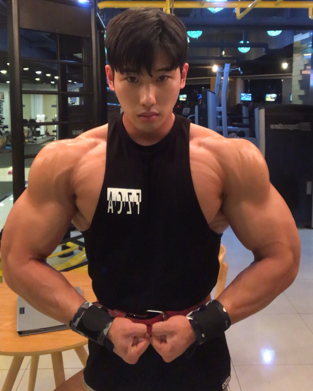 shreddedobsession:Woo Sung Hak