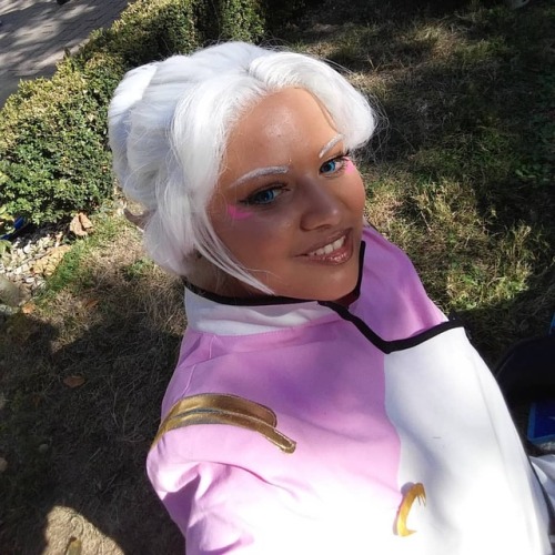 Finally something new. Spontaneous I did #Allura at #fbm with some awesome friends, yesterday. What 