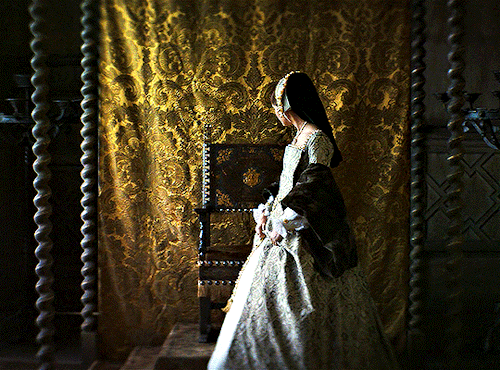 ALICIA VIKANDER As CATHERINE PARR FIREBRAND (2023) Dir. Karim Anouz 