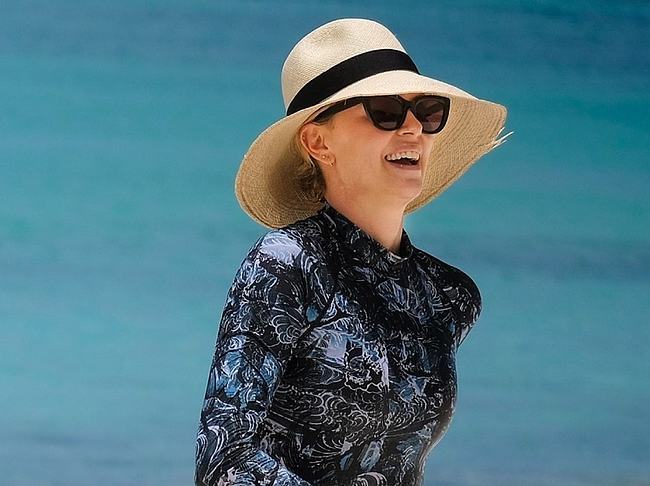 Charlize Theron Caught By Paparazzi In Swimsuit On A Beach  (more…)View On WordPress