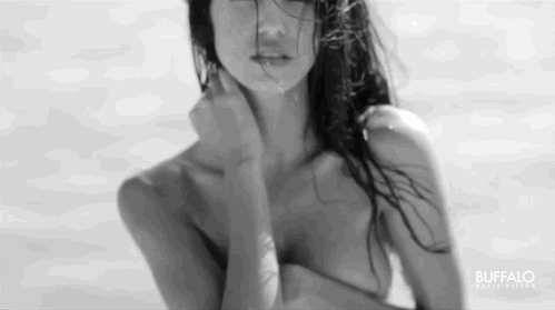 Celebs exuding sensuality
