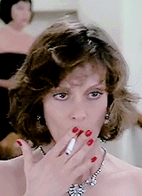 "I Enjoy Getting Presents From Strange Men." Horror Character Appreciation - Lesley Ann Warren As Miss