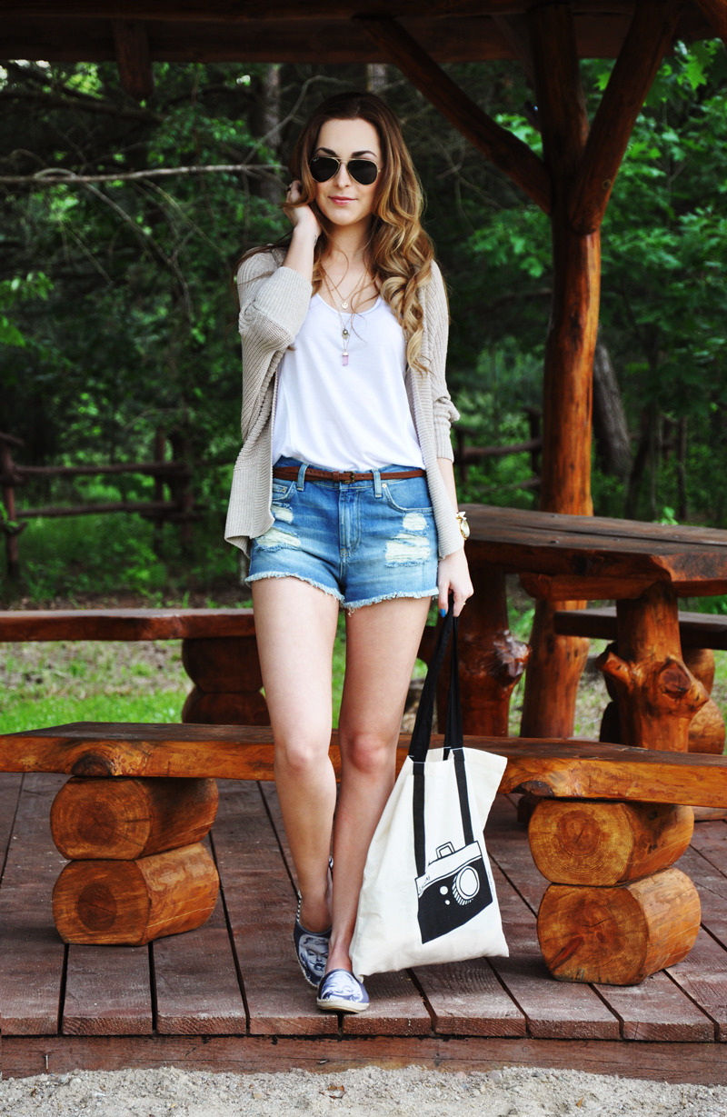 what-id-wear:  What I’d Wear : The Outfit Database (original : Karina in Fashionland )