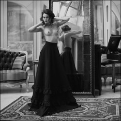 le-voleur-de-beaute:  Photo by Ruslan Lobanov