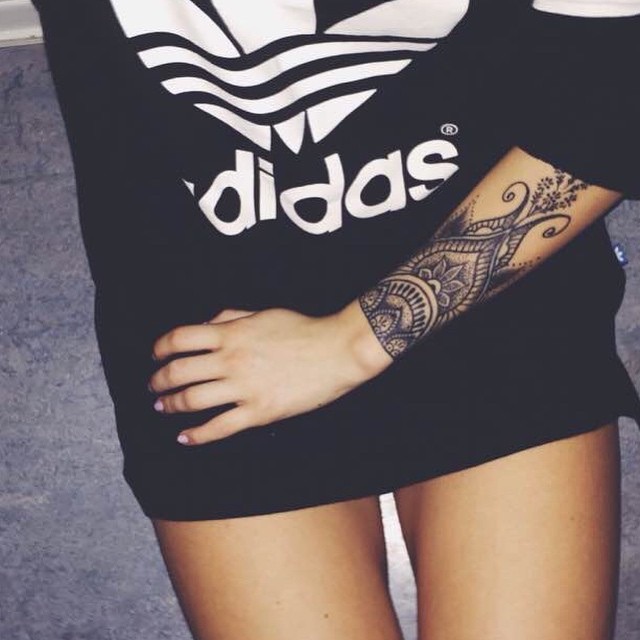 lustt-and-luxury:  http://Lustt-and-luxury.tumblr.com
