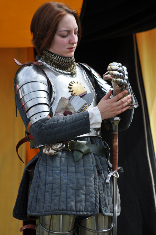 thescienceofjohnlock:kryptaria:  prettyarbitrary:  deepredroom:  A reminder that “male” armour usually works just as well with female bodies. If you’re trying to design something practical, useful and historical looking (or even just something the