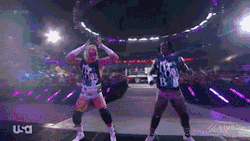 Wrasslormonkey:  I’m Seeing Double! (By @Wrasslormonkey) 