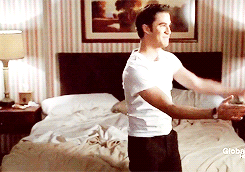 mediumtrip:  will you look at that bed tho none of that wimpy finchel pull-the-covers-up-to-my-chin 