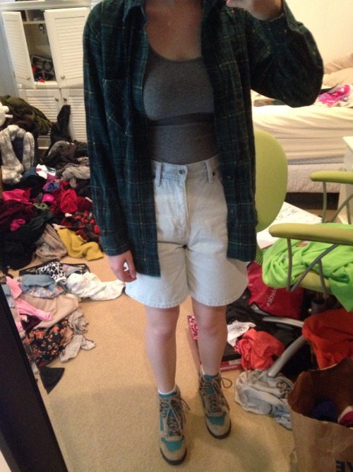 Camping Outfit! I bought the flannel and high waisted shorts off of Vinted and the retro hiking boot