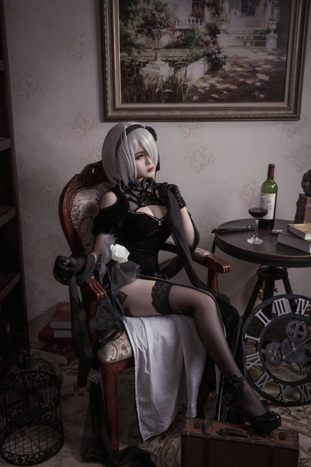 sexywaifucosplay:2B by coser席少http://weibo.com/3490666200