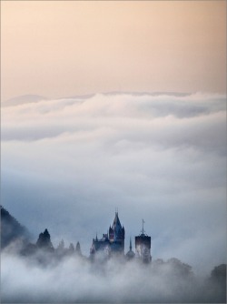 vintagepales2:   MistyCastle by   Klaus-Peter