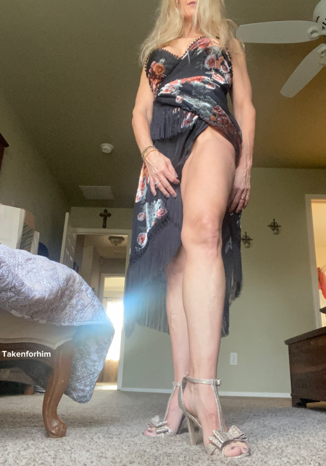 takenforhim:Like my new shoes baby?