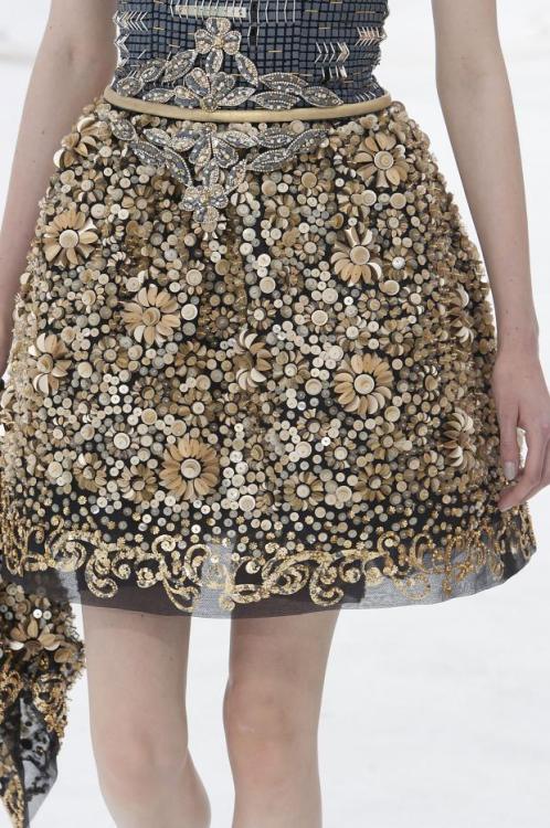 skaodi:  Details from Chanel Haute Couture Fall 2014. Paris Fashion Week.