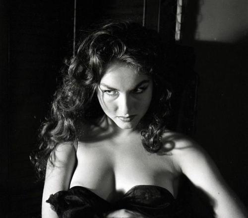 bohobozo-blog:  julie newmar   porn pictures