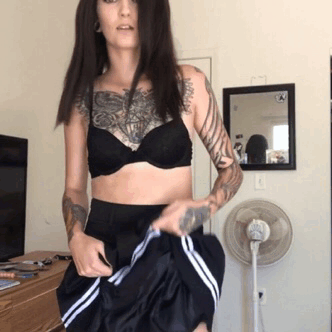 jinxthecrazyy:  If you’re interested in one of my videos, message me. 💦