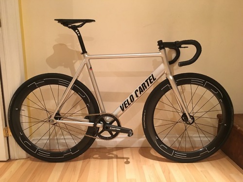 collectifparleecycles: Aluminum Vélo Cartel frameset by Marinoni / Easton Cinch powermeter 50t crank